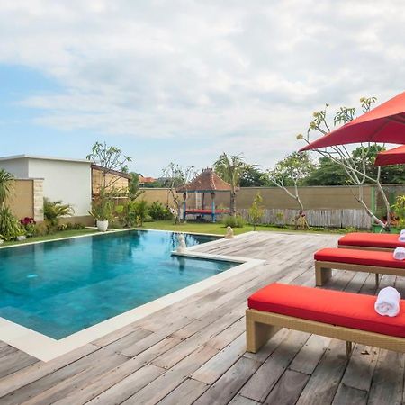 Villa Manggala - 13 Mins Walk To Berawa Beach Canggu  Exterior photo